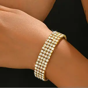 Modern Teardrop Jewelry Set for Pakistani Women