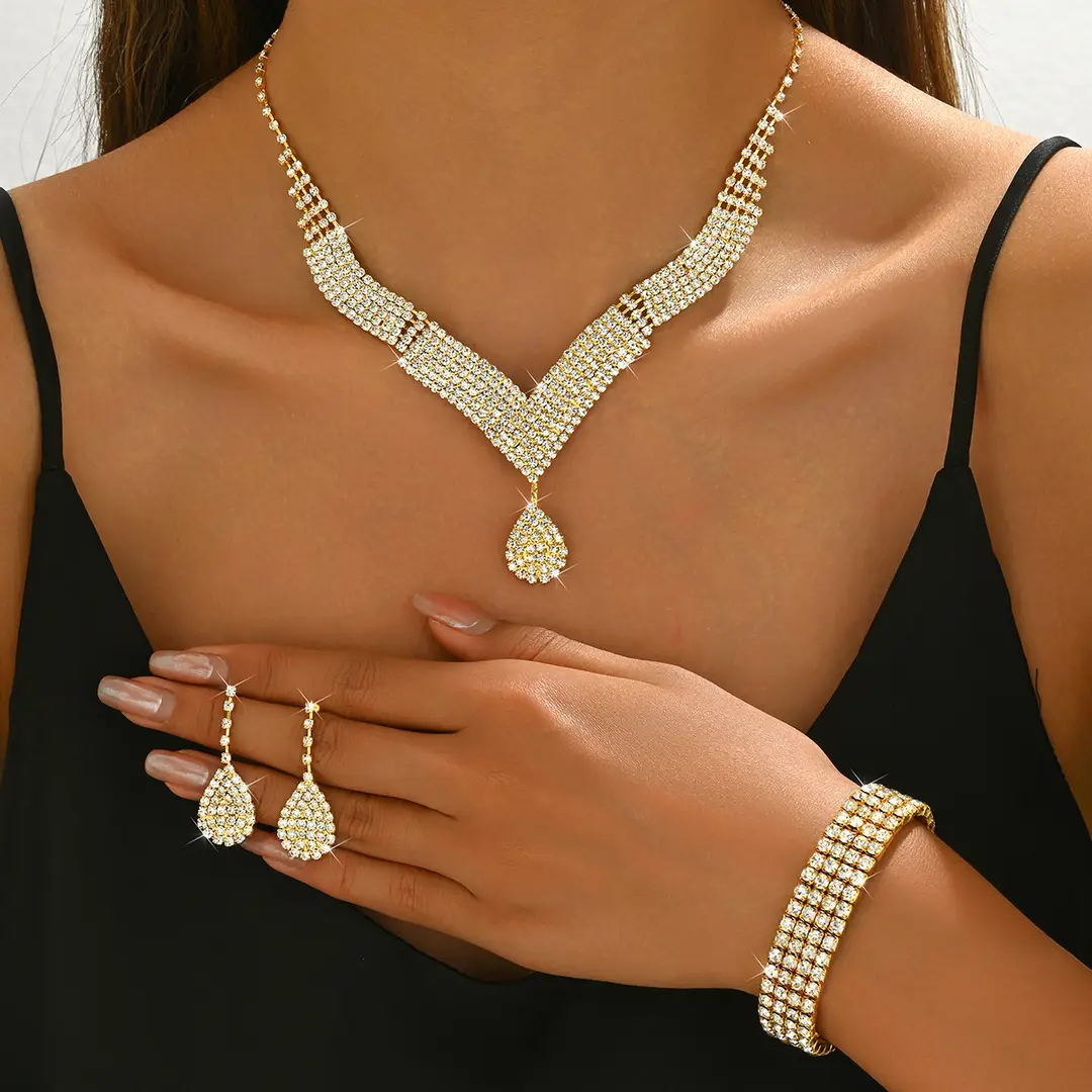 Modern Teardrop Jewelry Set for Pakistani Women